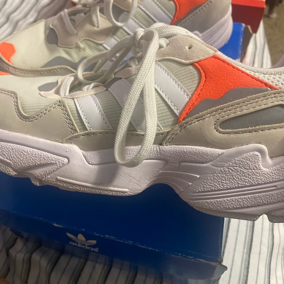 Adidas Yung 96 - Picture 4 of 4